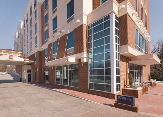 Hilton Garden Inn Falls Church 1