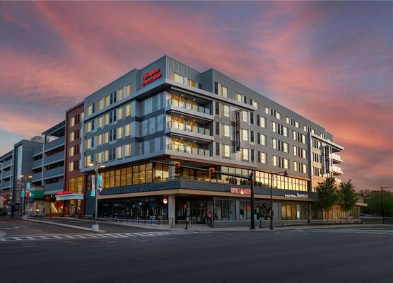 Hampton Inn & Suites Watertown Boston, Ma 1