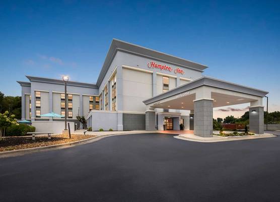 Hampton Inn Florence Midtown near University of North Alabama 1