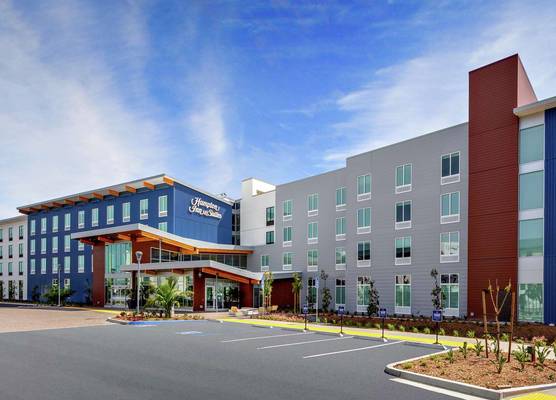 Hampton Inn & Suites San Diego Airport Liberty Station 1