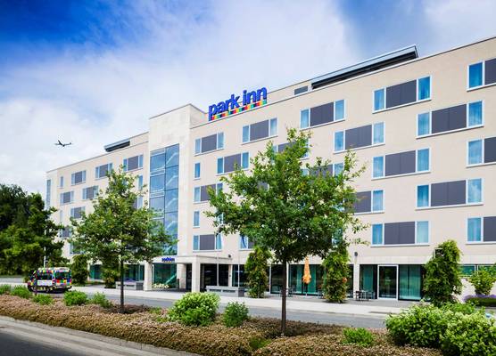 Park Inn by Radisson Frankfurt Airport 1