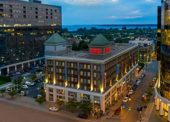 Hampton Inn & Suites Buffalo Downtown 1