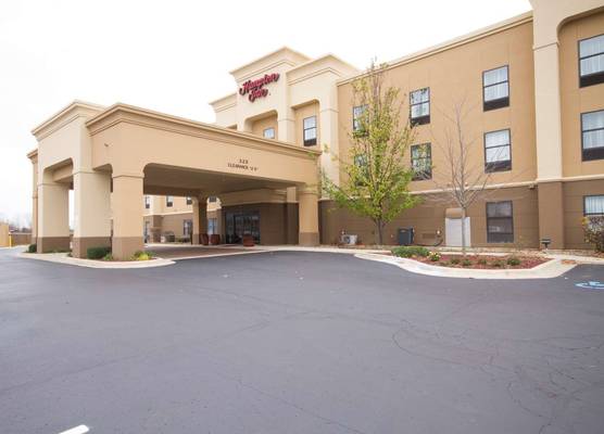 Hampton Inn Marshall, MI 1