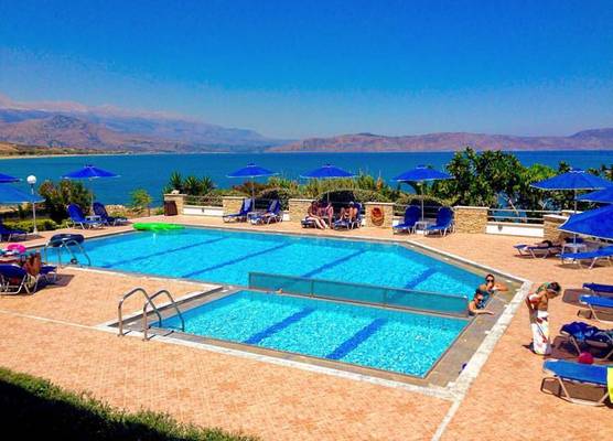 Kanakis Blue Beach Apartments 1