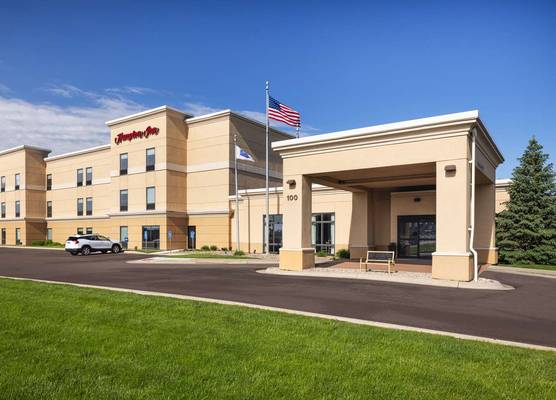 Hampton Inn Fairmont 1