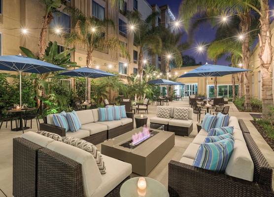 DoubleTree by Hilton Los Angeles - Commerce 1