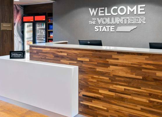 Hampton Inn & Suites Murfreesboro 1