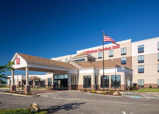 Hilton Garden Inn Pittsburgh Airport 1