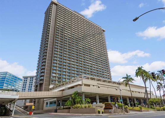 Ala Moana Honolulu by Mantra 1