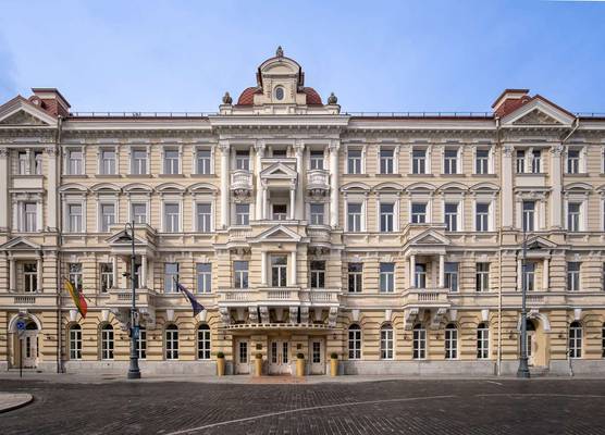 Grand Hotel Vilnius, Curio Collection by Hilton 1