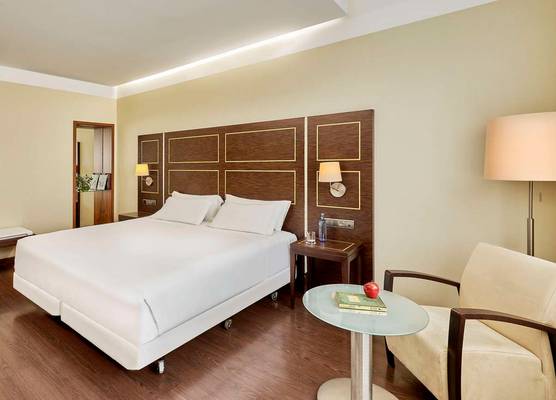 NH Gran Hotel Casino de Extremadura 1