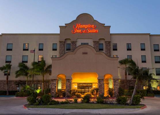 Hampton Inn & Suites Mission 1