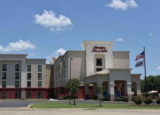 Hampton Inn & Suites Alexandria 1
