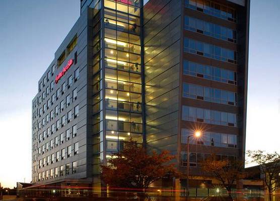 Hampton Inn & Suites Boston Crosstown Center 1