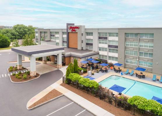 Hampton Inn Manchester Downtown 1