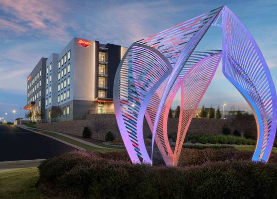 Hampton Inn & Suites by Hilton Pittsboro 1
