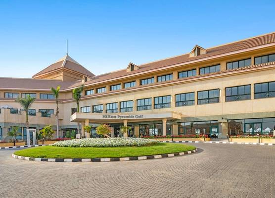 Hilton Pyramids Golf 1