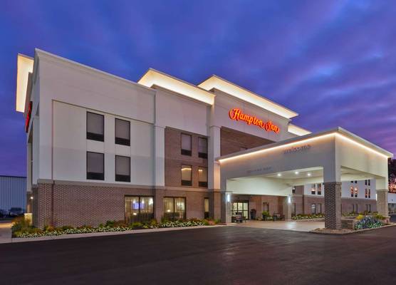 Hampton Inn Marysville 1