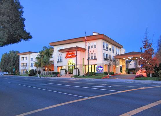 Hampton Inn & Suites Mountain View 1