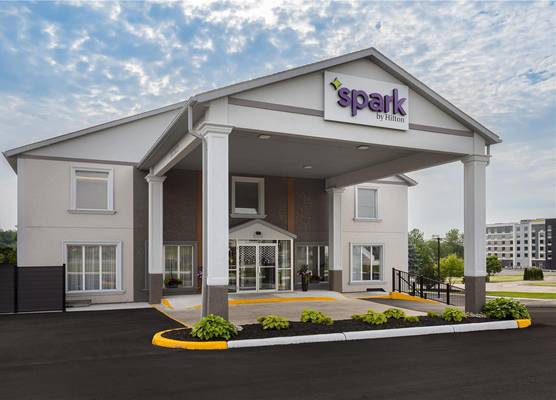 Spark by Hilton Woodstock 1