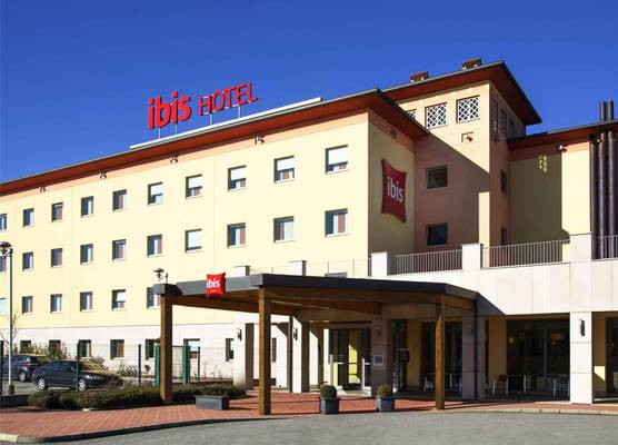 Ibis Como 1