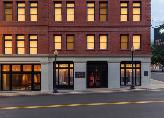 Hotel Savoy Kansas City, Tapestry Collection by Hilton 1