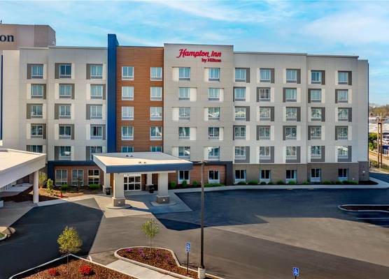 Hampton Inn By Hilton St Louis Airport 1