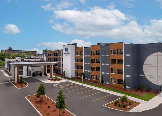 DoubleTree by Hilton Kingston - Newly Renovated 1