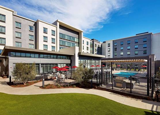 Hampton Inn Long Beach Airport, Ca 1