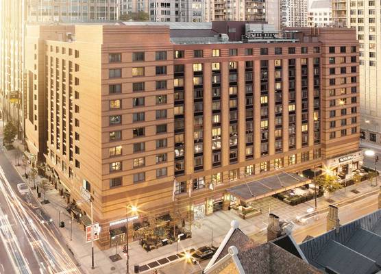 Embassy Suites by Hilton Chicago-Downtown 1