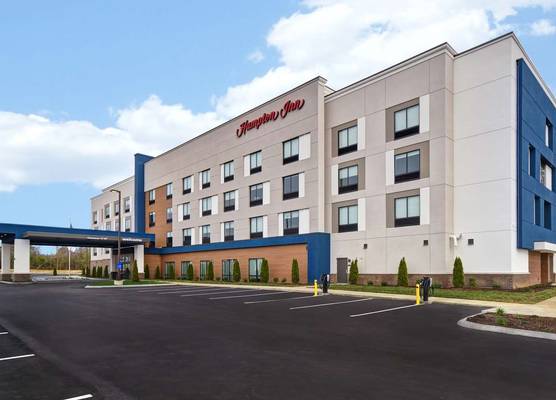 Hampton Inn Pleasant View 1