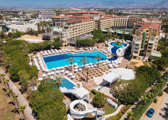 Selectum Family Resort Side 1