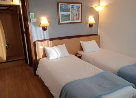 Hôtel Restaurant Campanile Aurillac 1