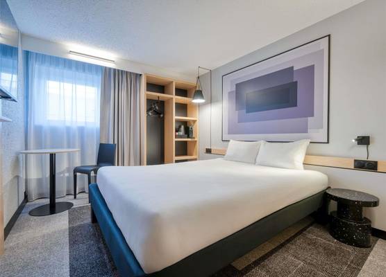 Ibis Orly Chevilly Tram 7 1