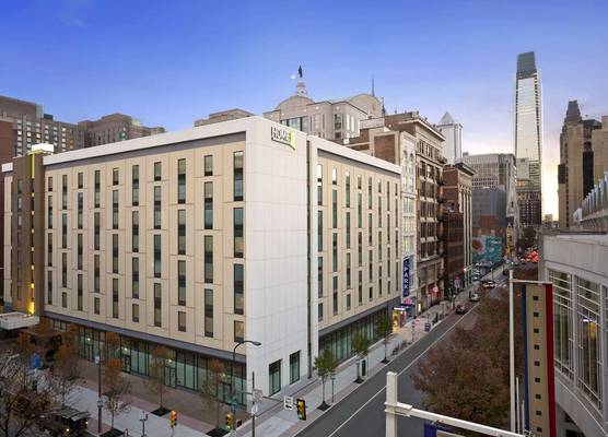 Home2 Suites by Hilton Philadelphia Convention Center 1