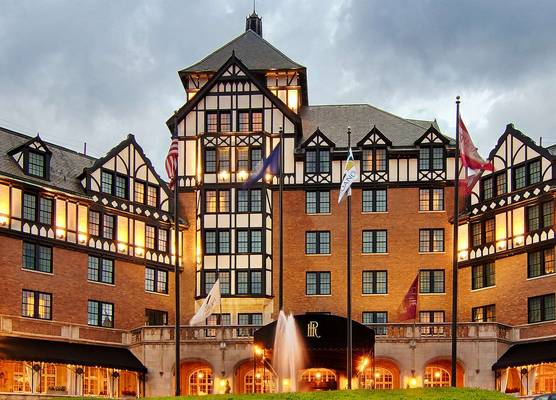 Hotel Roanoke & Conference Center, Curio Collection by Hilton 1