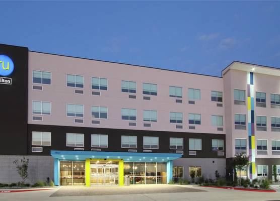 Tru by Hilton Bryan College Station 1