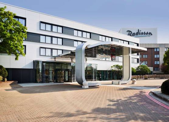 Radisson Hotel and Conference Centre London Heathrow 1