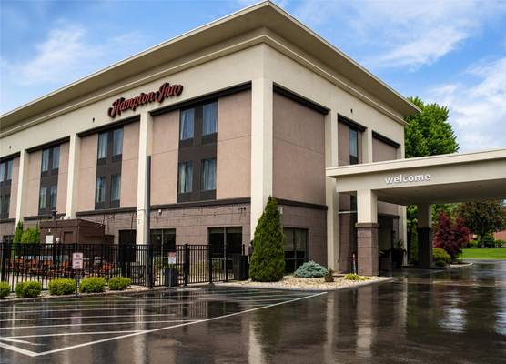 Hampton Inn Summersville 1