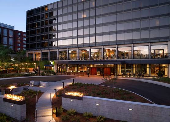 Hotel Champlain Burlington, Curio Collection by Hilton 1