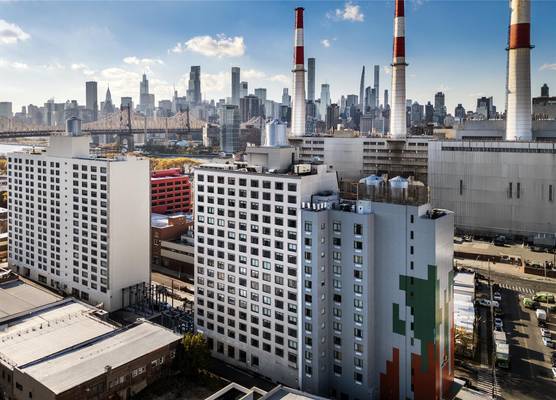 DoubleTree by Hilton Long Island City, NY 1