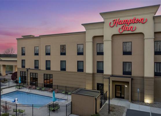 Hampton Inn Crossville 1