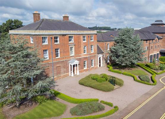 DoubleTree by Hilton Stoke-on-Trent, United Kingdom 1