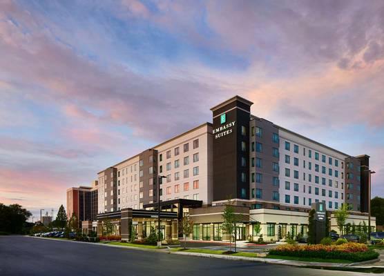 Embassy Suites By Hilton Atlanta Airport North 1