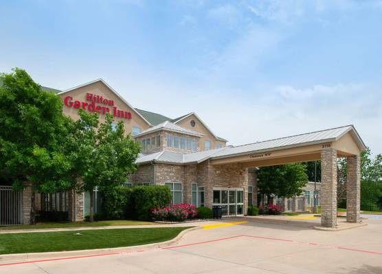 Hilton Garden Inn Denton 1