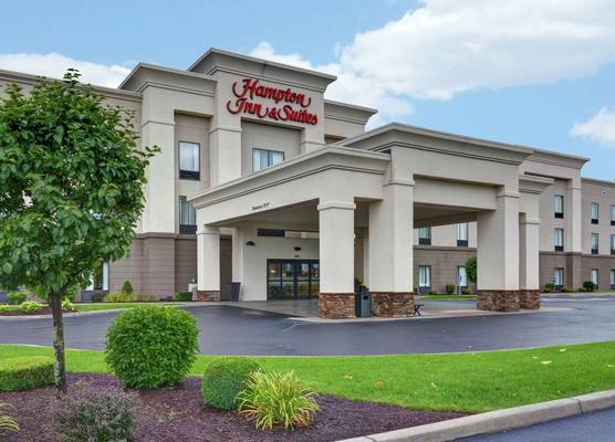 Hampton Inn & Suites New Hartford 1