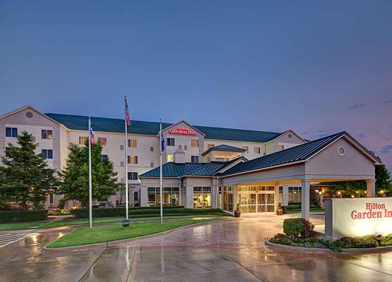 Hilton Garden Inn DFW Airport South 1
