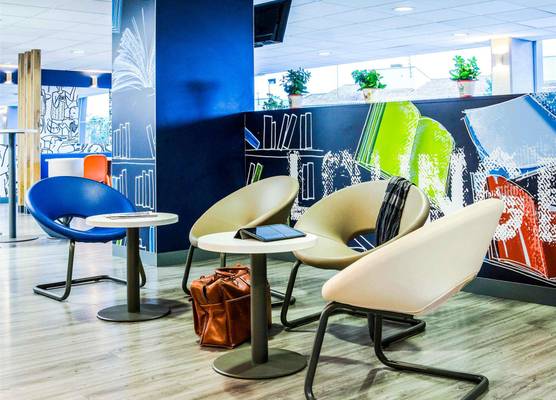 Ibis Budget Fréjus St Raphaël centre plages gare TGV 1