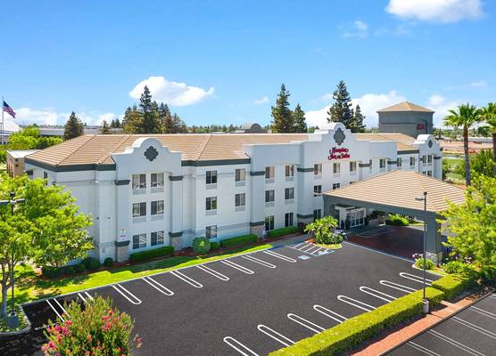 Hampton Inn & Suites Modesto-Salida 1