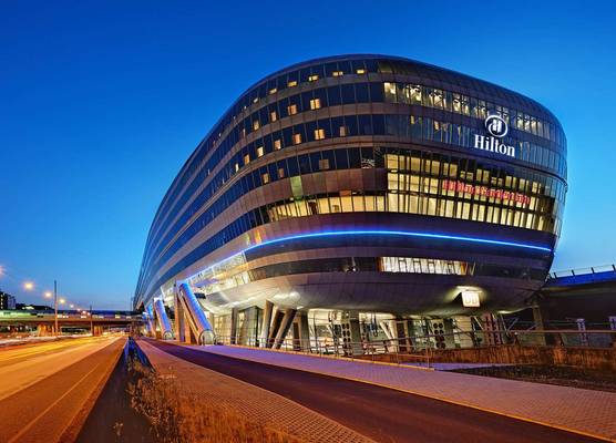 Hilton Frankfurt Airport 1